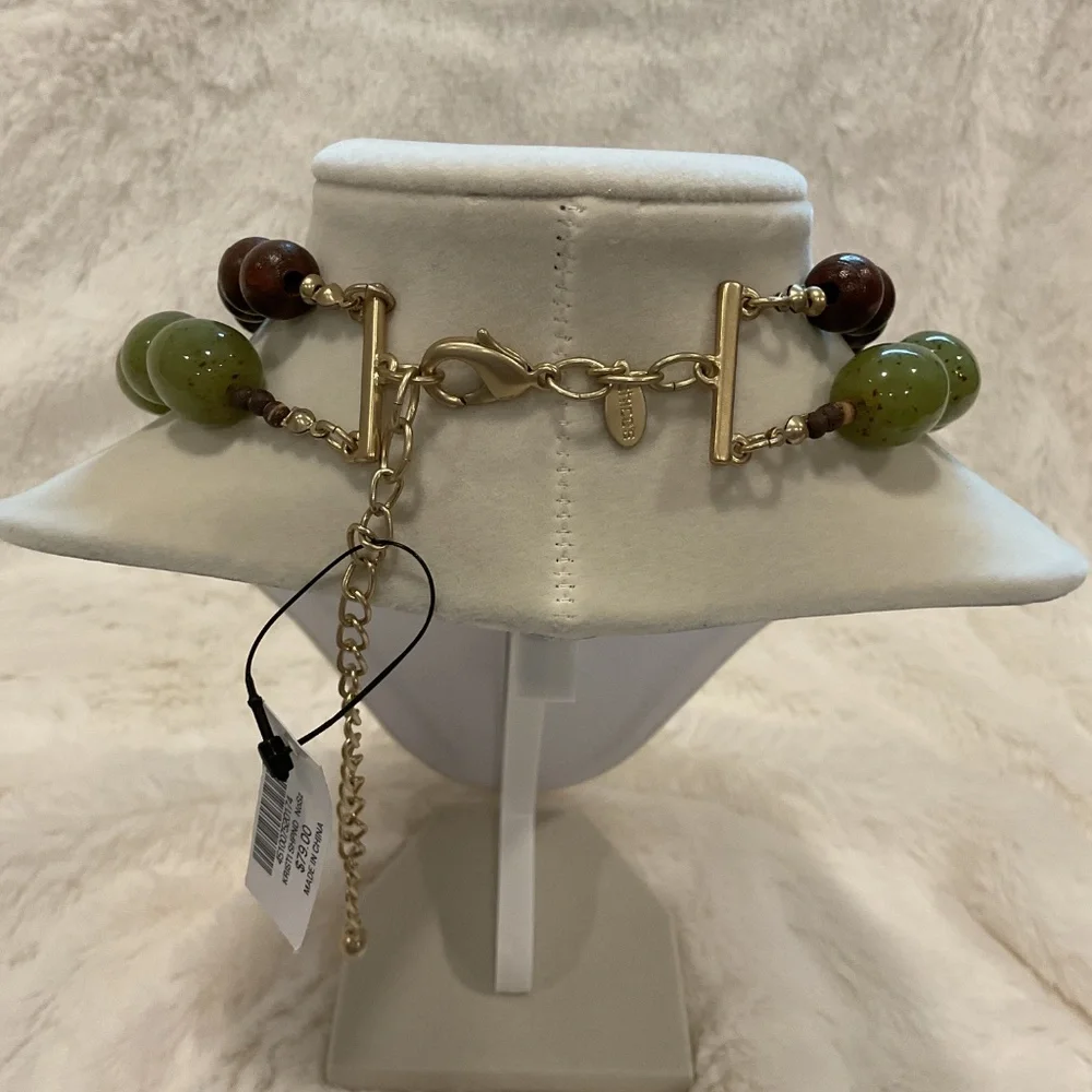 Chico’s Olive Green Stone and Wood Pendant Necklace - Picture 5 of 5